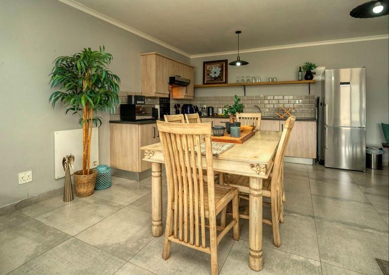 5 Bedroom Property for Sale in Fish Hoek Western Cape